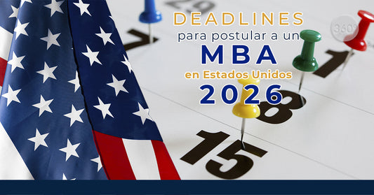 Calendario con chinchetas de colores marcando fechas clave junto a una bandera de EE. UU. en primer plano.