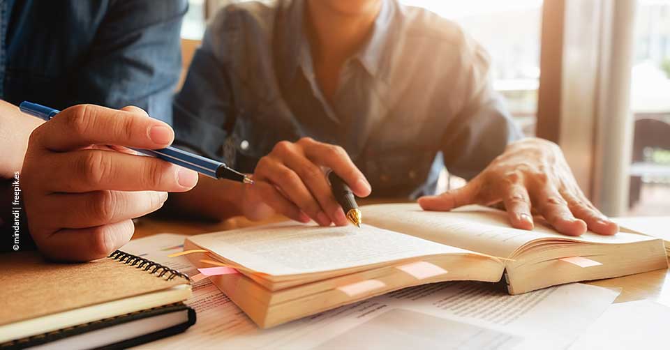 Becas para estudiar en el extranjero, ¿cómo y por cuál aplicar?